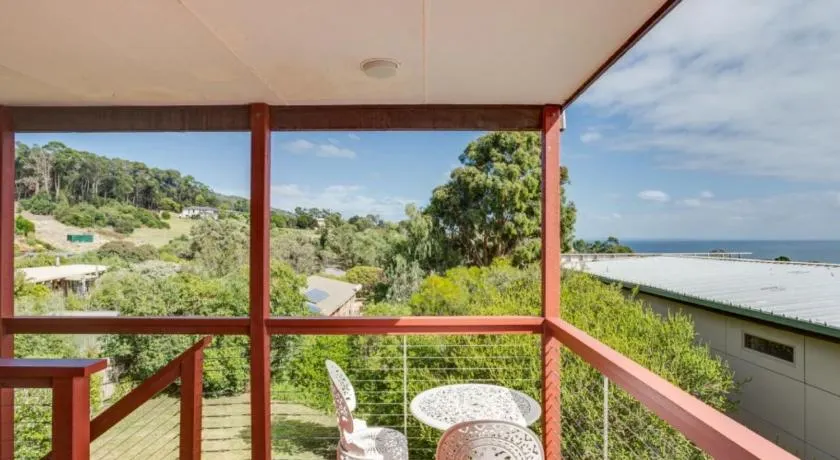 Hillside Haven by the Sea - Image 1