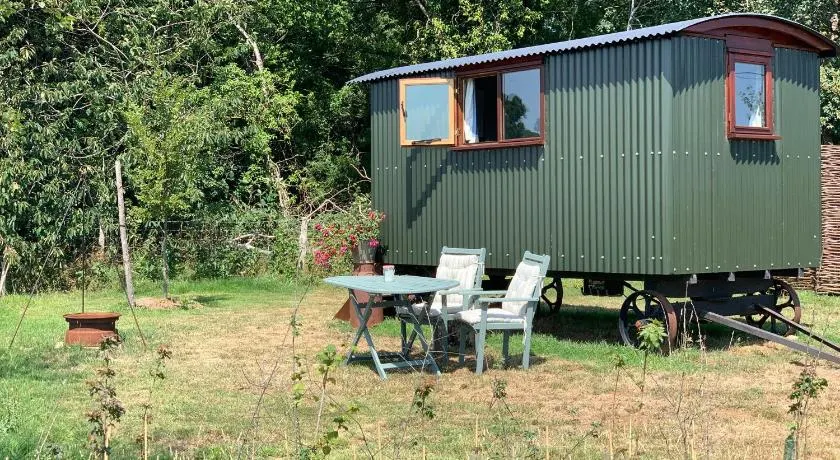 Sindles Farm - Image 1