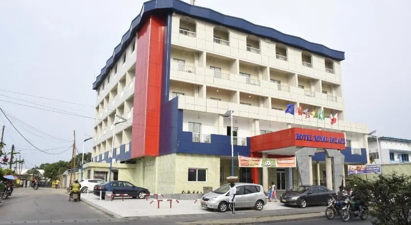 Hotel Royal Palace - Image 1