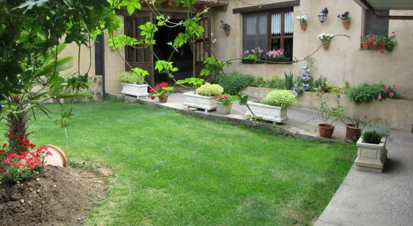 Albergue San Pelayo - Image 1