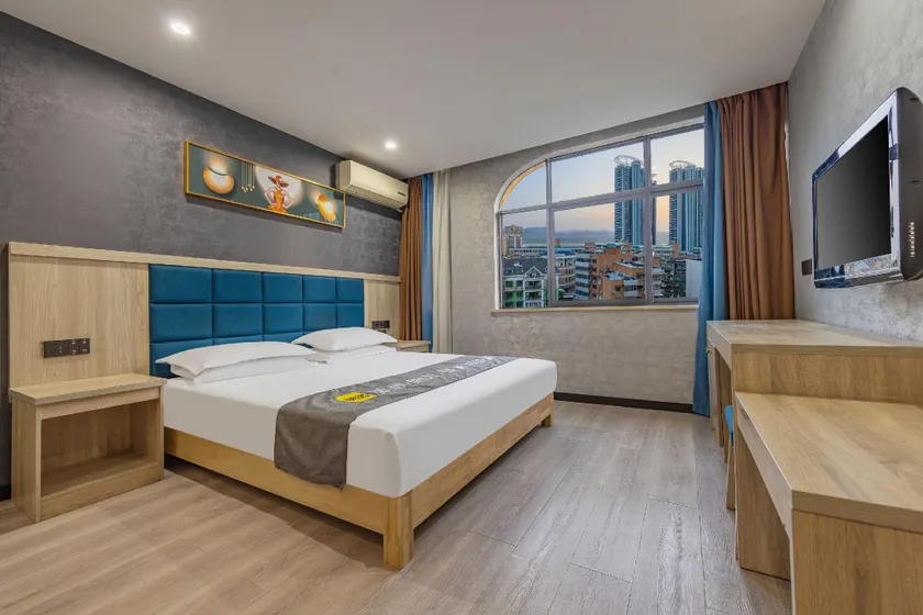 Extraordinary Business Hotel (Yichang East Railway Station Branch) - Image 1