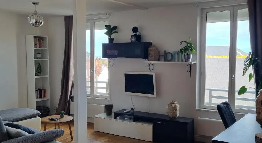 Apartment Exclusive view 100 meters from the beach - Image 1