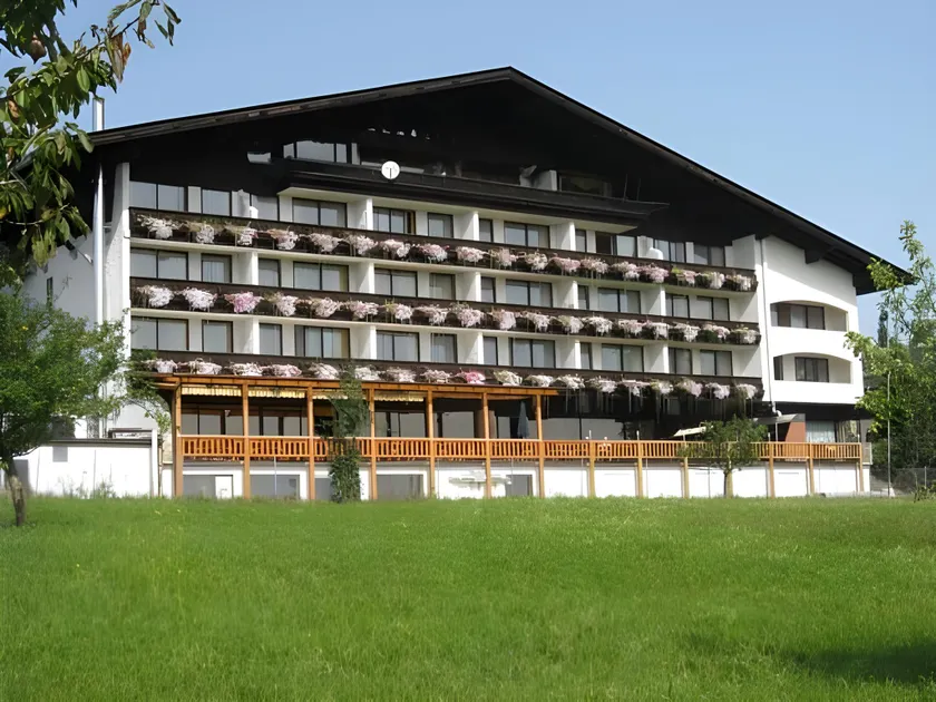 Hotel Lohninger-Schober 3 Stern Superior - Image 1