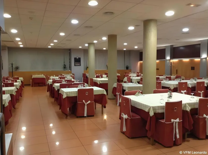 Hotel Flora Parc - Image 1