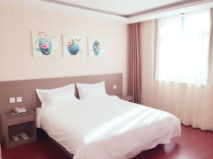 365+ Cloud Alliance Hotel (Tangshan South Street Branch) - Image 1