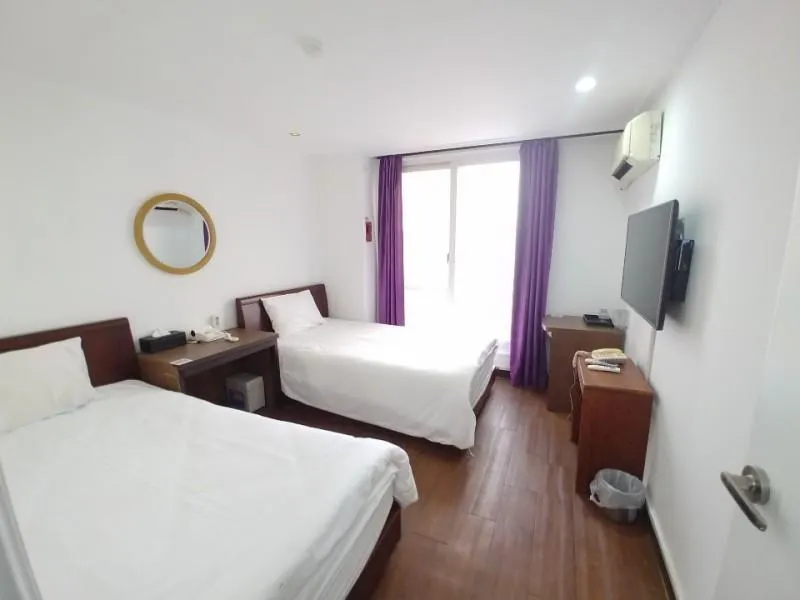 Jeju Milgam Central Hotel - Image 1