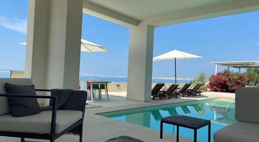 Villa Rocky Beach - Image 1