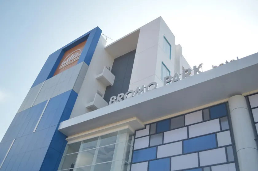 Bromo Park Hotel Probolinggo - Image 1
