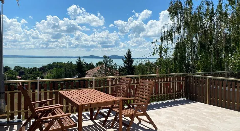 Bacchus Apartman - Borbarlang, Badacsony - Image 1