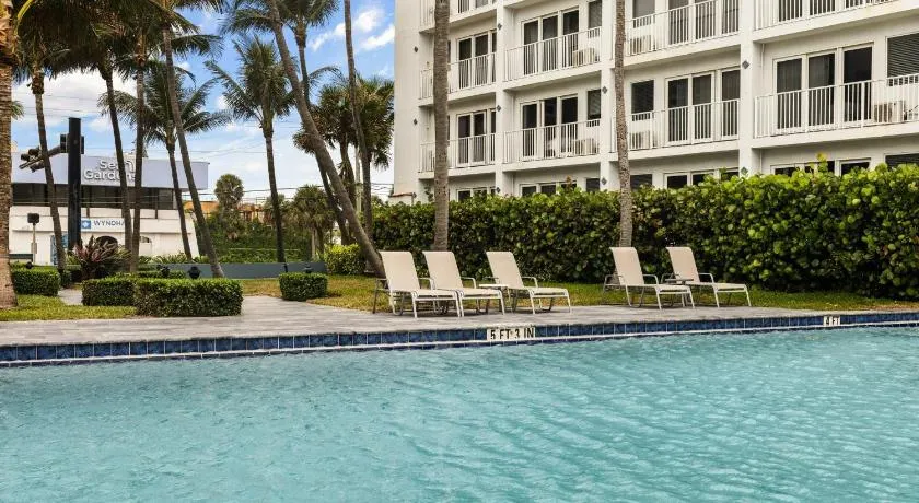Club Wyndham Sea Gardens - Image 1