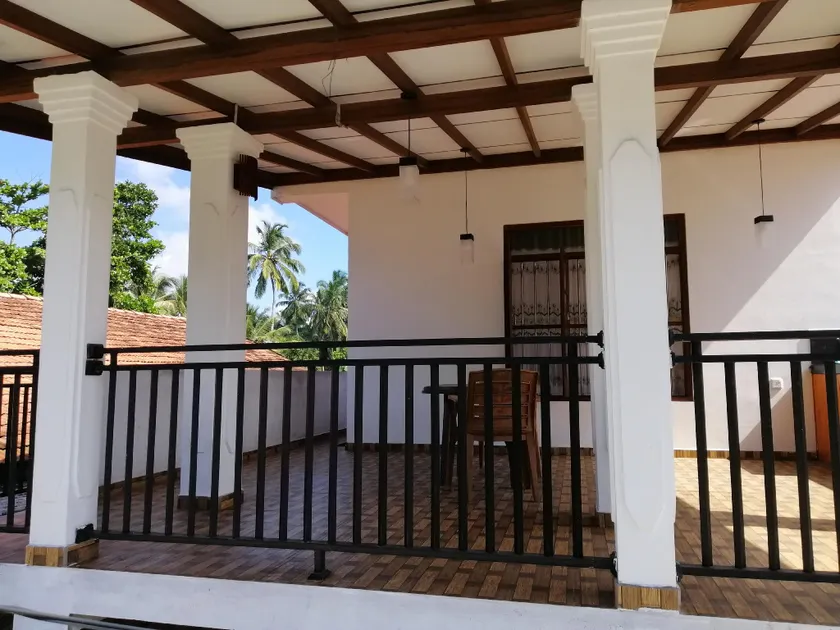 Chamudi Guest House - Image 1