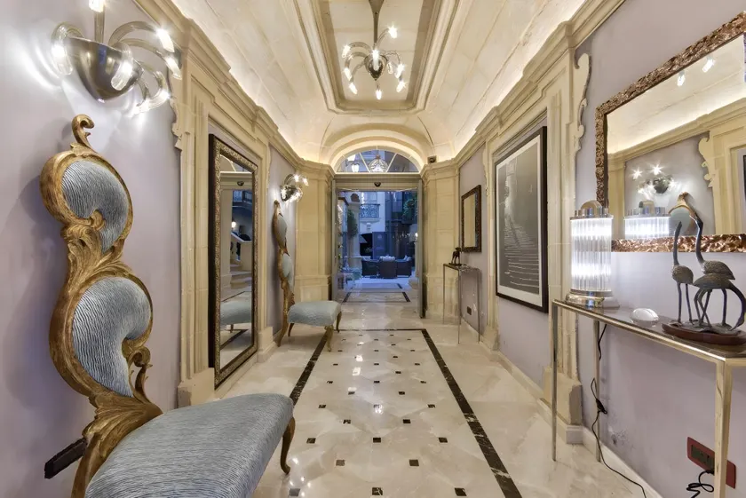 Palazzo Consiglia - IK Collection - Image 1