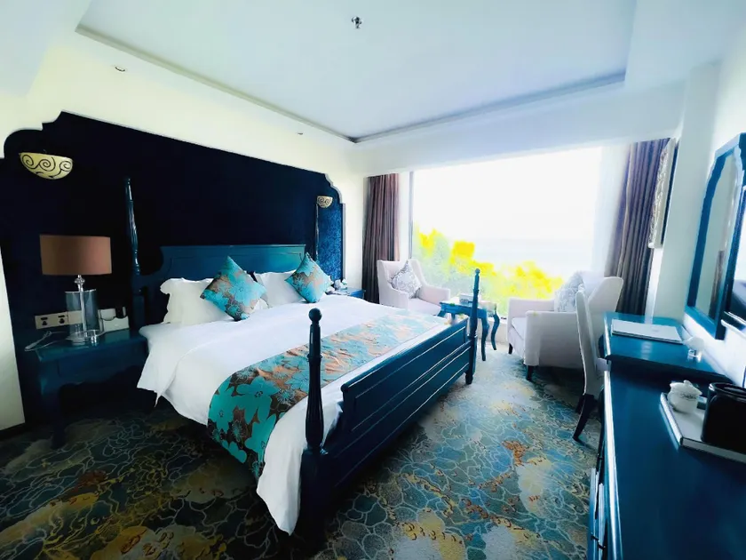 Bihai Hotel - Image 1