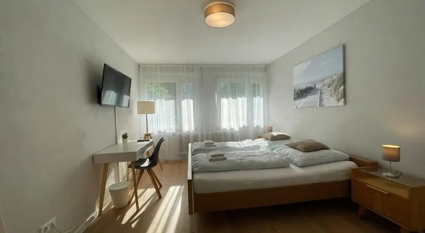 Cozy Messe Apartment - Image 1