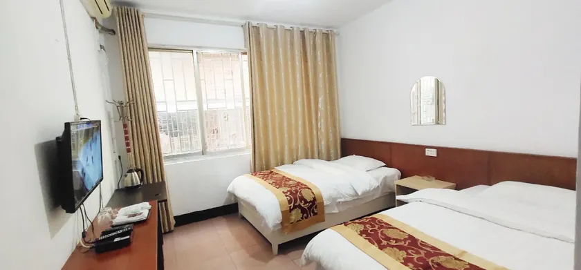Hongfa Hotel - Image 1