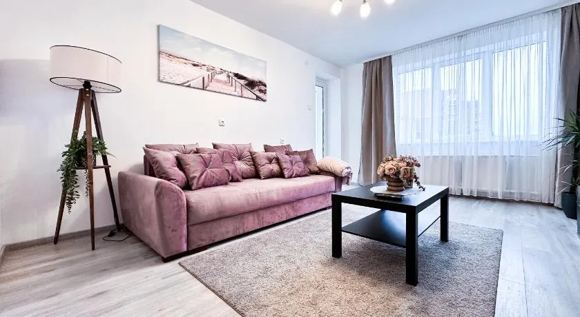 A cozy apartment next to a port - Image 1