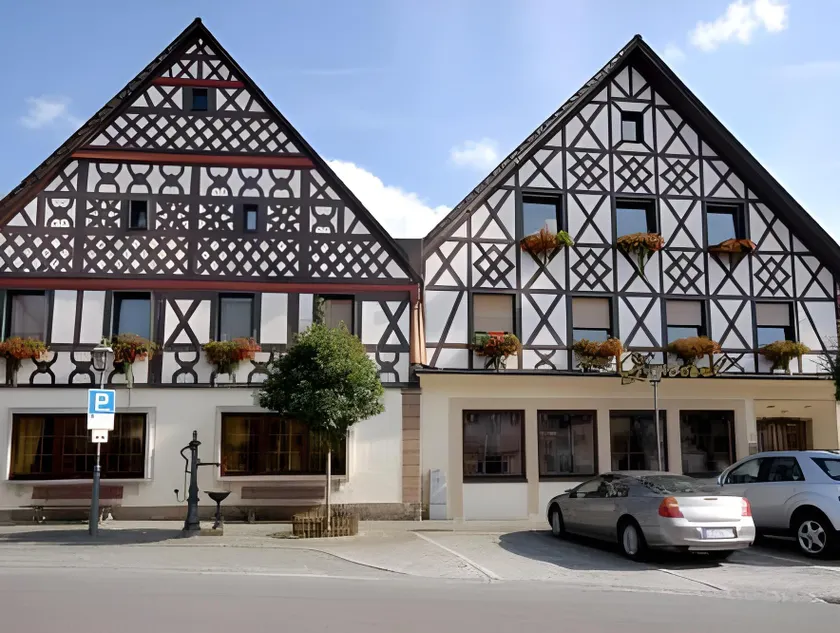 Hotel Gondel - Image 1