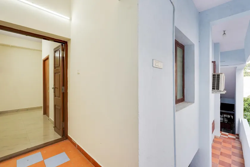 Hotel O Golden Residency - Image 1