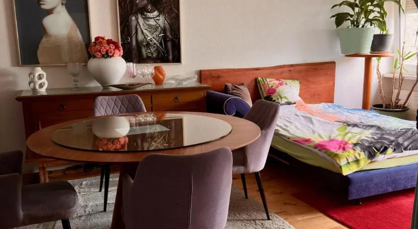 Royal Apartment 02 - Image 1