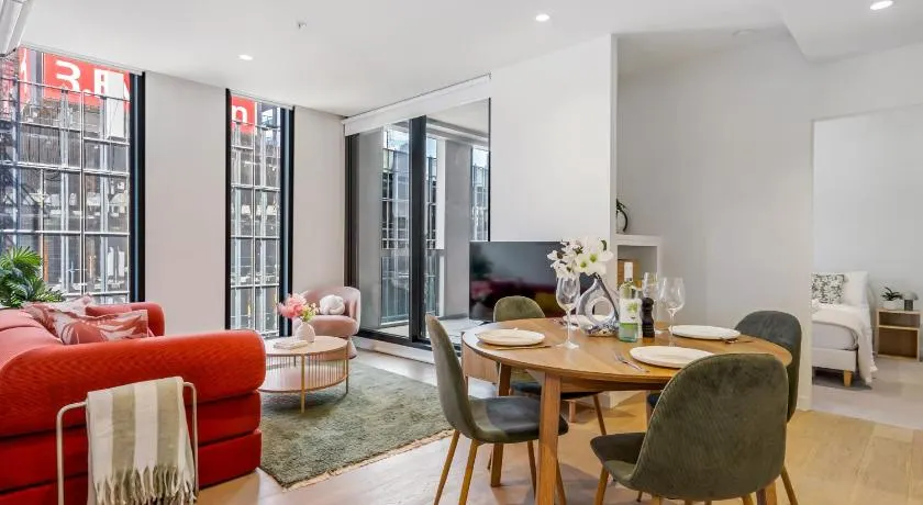 Entire Luxury Apartment City Views - Image 1
