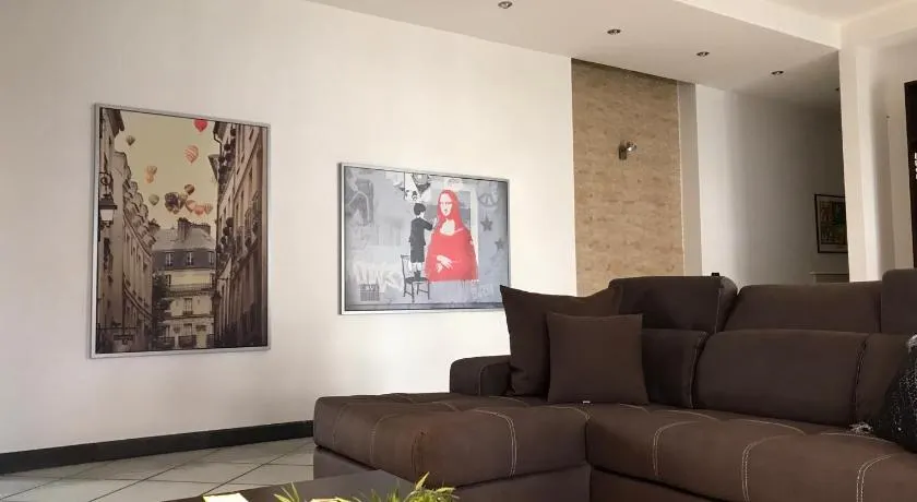 Sky & Green Luxury Apartment  - Image 1