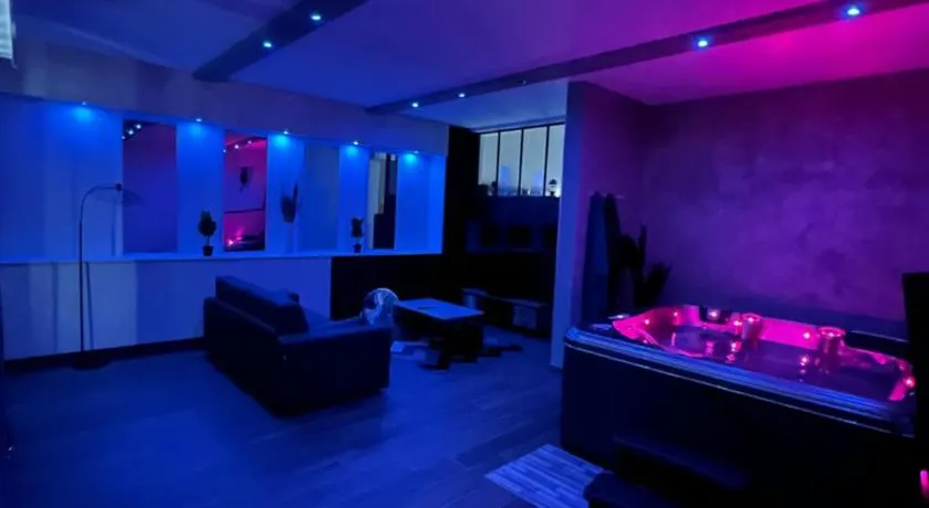 LE 46 : Superbe appartement jacuzzi - Image 1