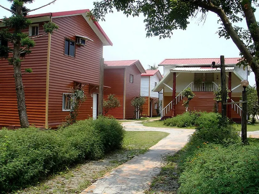 Meihua Lake Leisure Farm - Image 1