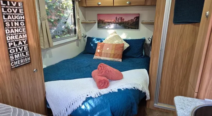 A Tiny Home Experience in a great spot - Image 1