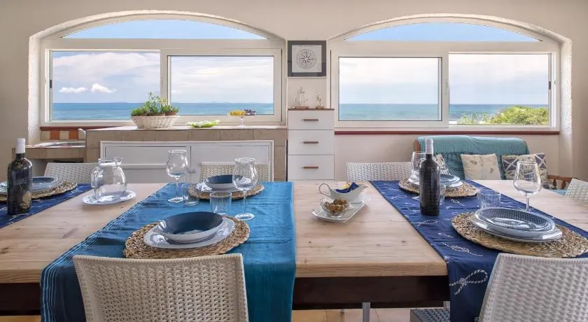 Villa Tonnare direttamente sul mare - Image 1