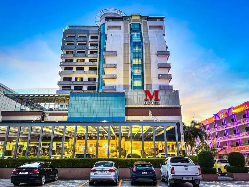 M Hotel Danok - Image 1