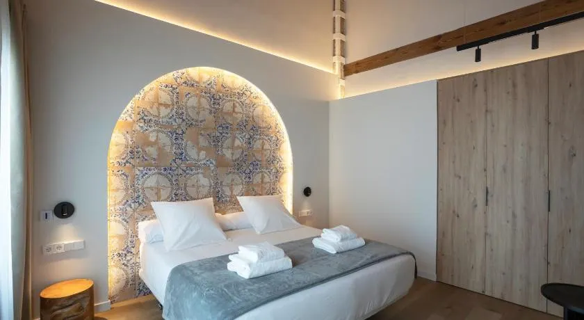 Mon Suites San Pedro - Image 1
