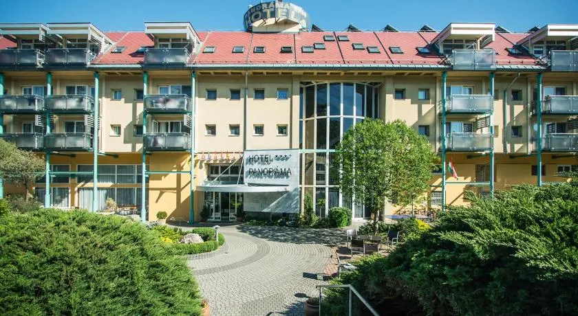 Hotel Panoráma - Image 1