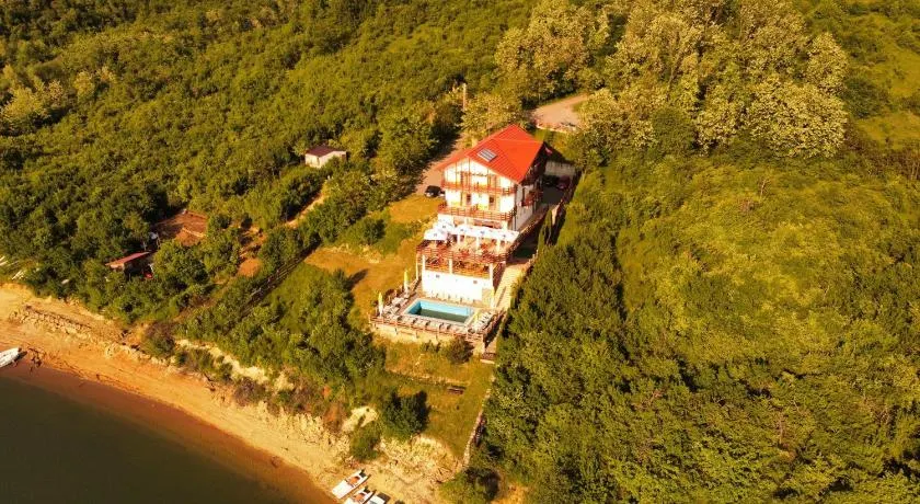 Pensiunea Belvedere Cincis - Image 1
