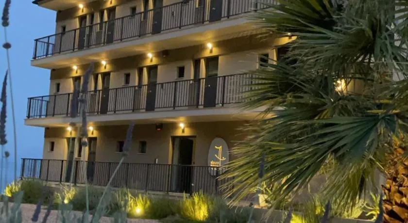 eleven views resort - Image 1