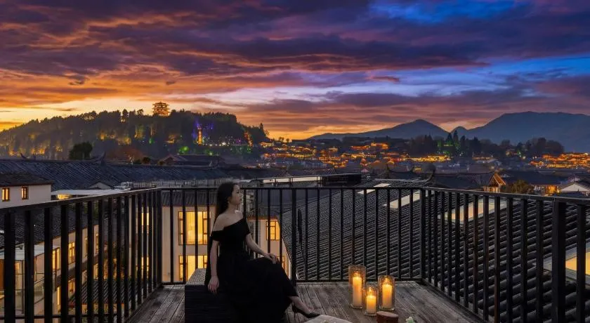 Lijiang Gemmer Hotel - Image 1