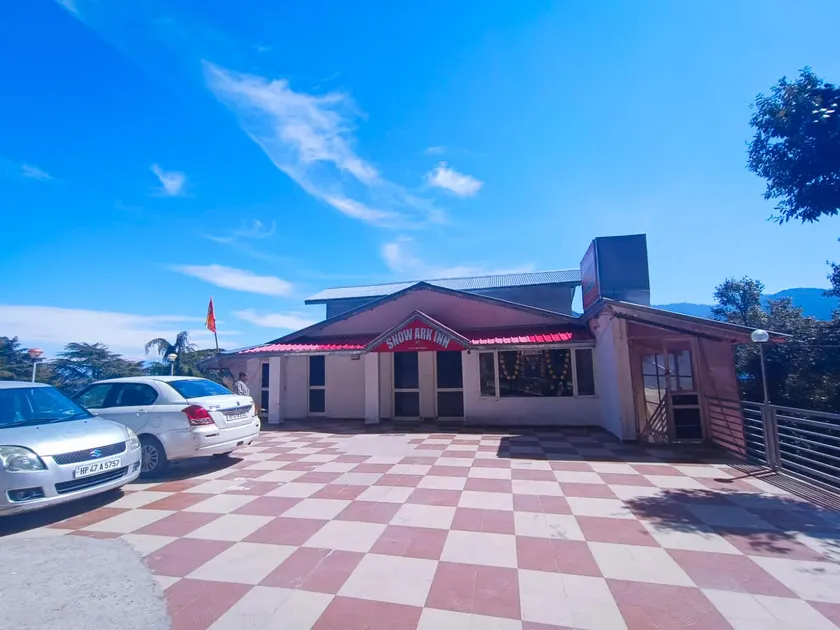 Hotel Snow Ark inn, Dalhousie - Image 1
