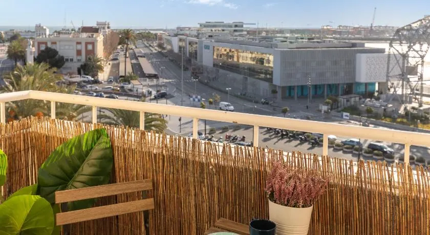 Your home at Valencia, Marina Real - Image 1