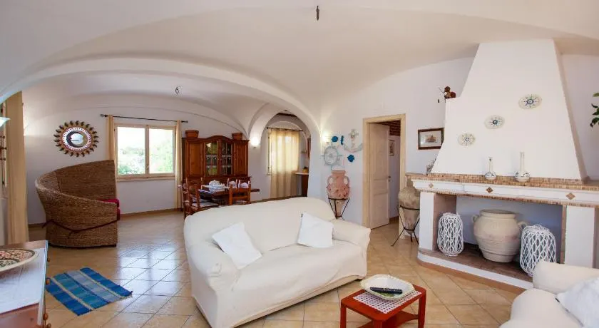 „Villa Funtana Cortese“ mit privatem Pool, WLAN und Klimaanlage - Image 1
