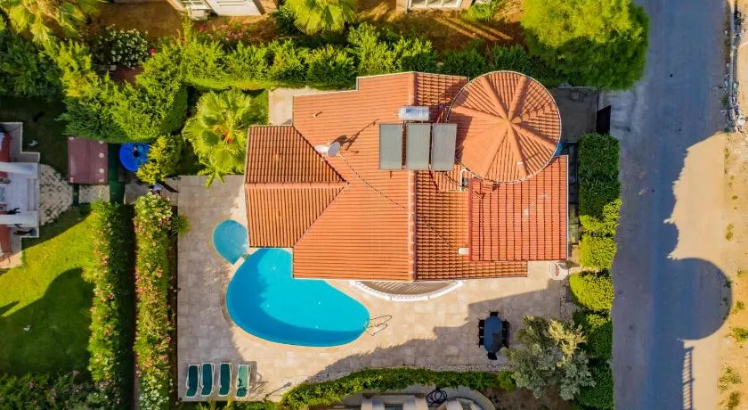 BELEK PRIVATE VILLA WITH POOL NEAR THE beach - Image 1