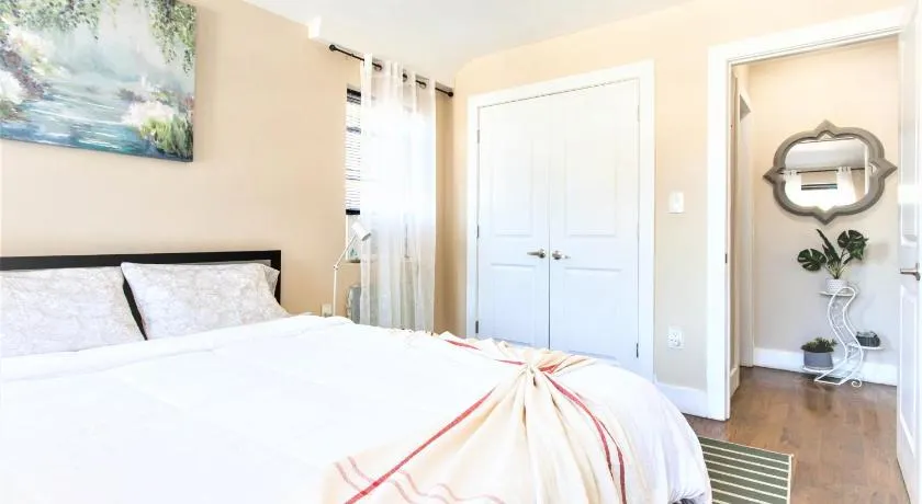 Tonel Paradise 1BR private entrance Near JFK - Image 1