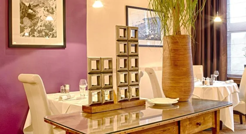 Hotel Restaurant "Le Strasbourg" - Image 1