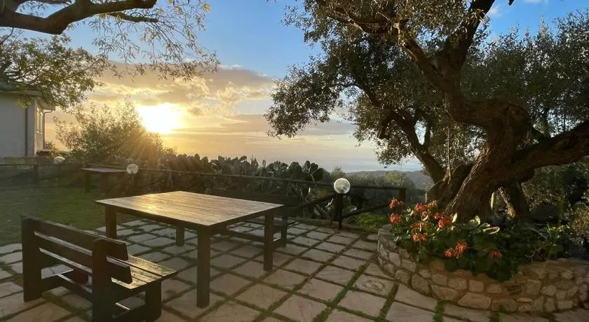 Villa "Il Giardino di Rocco" - Image 1