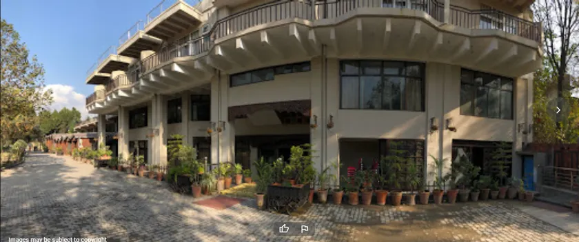 Neelum View Hotel - Image 1