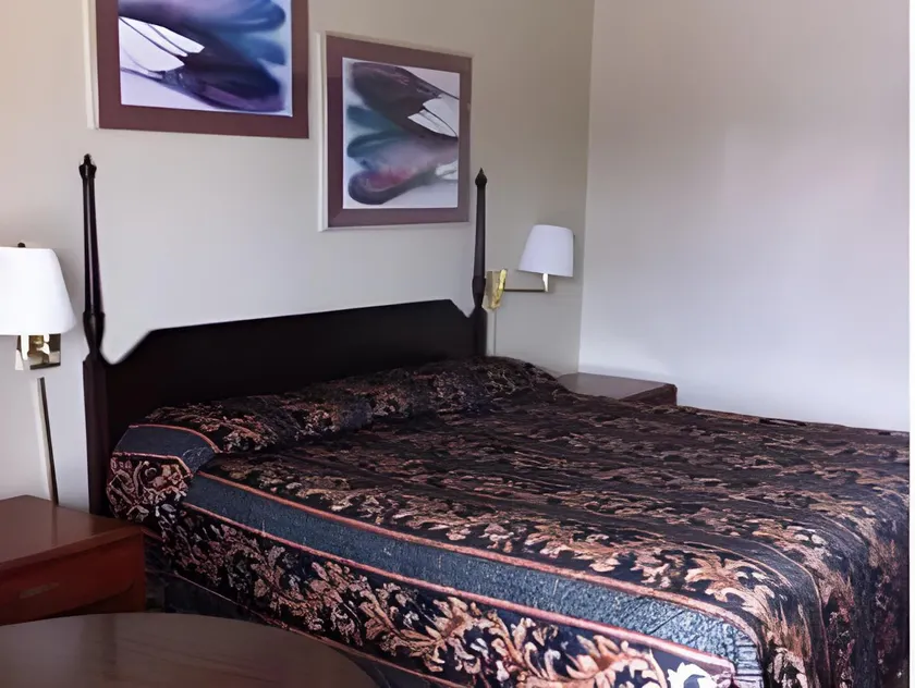 Gold Inn - Image 1