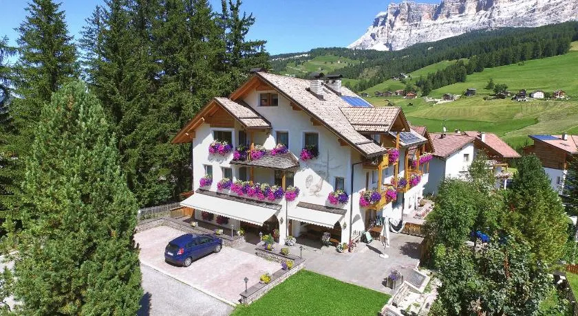 Garnì Lasteis B&B - apartments - Image 1