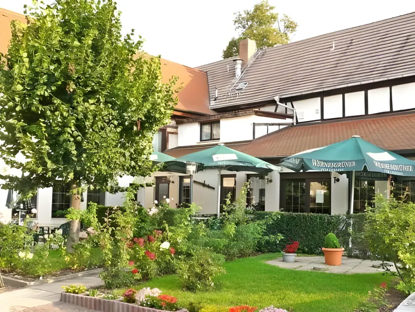 Hotel Lindenhof - Image 1