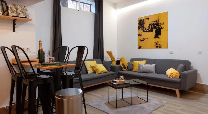 Apartamento completo distancia 350m Chamartin aparthotelmadridea - Image 1