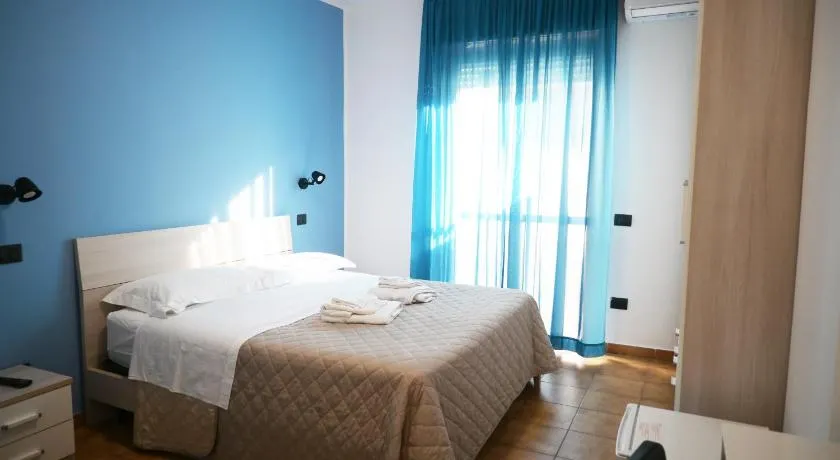 Oro Blu - Image 1
