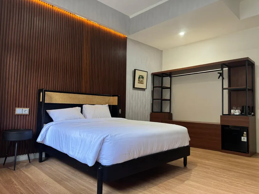 And Living Hotel - Image 1