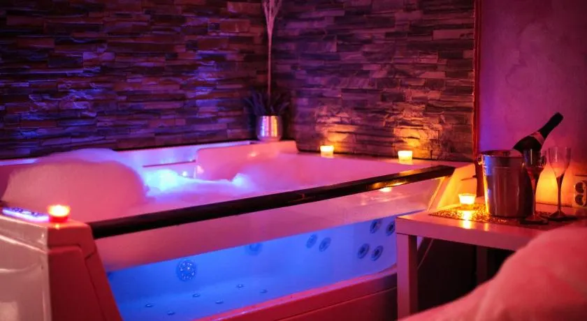 Spa Secret - Image 1